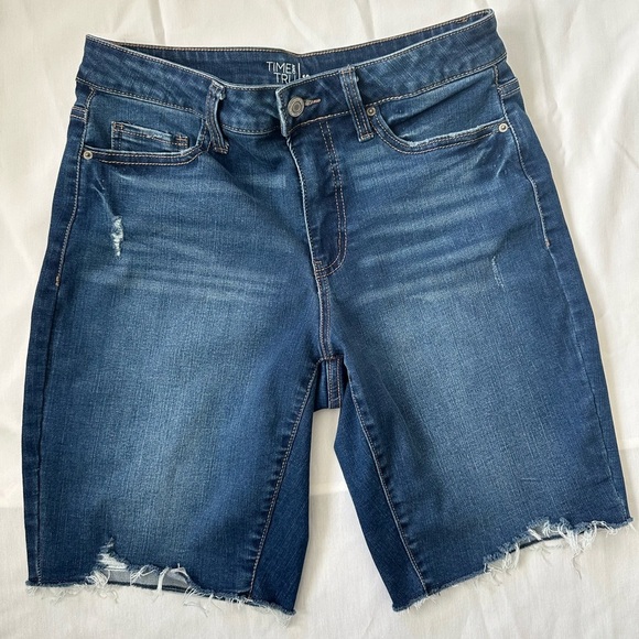 Time and Tru Women's Dark Blue Jean Shorts - Picture 2 of 4